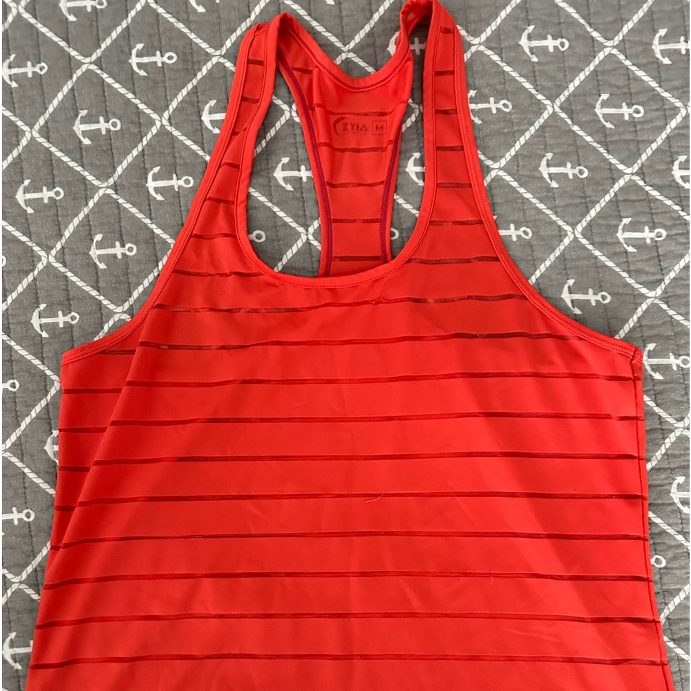 Zyia tank Size M Tangerine